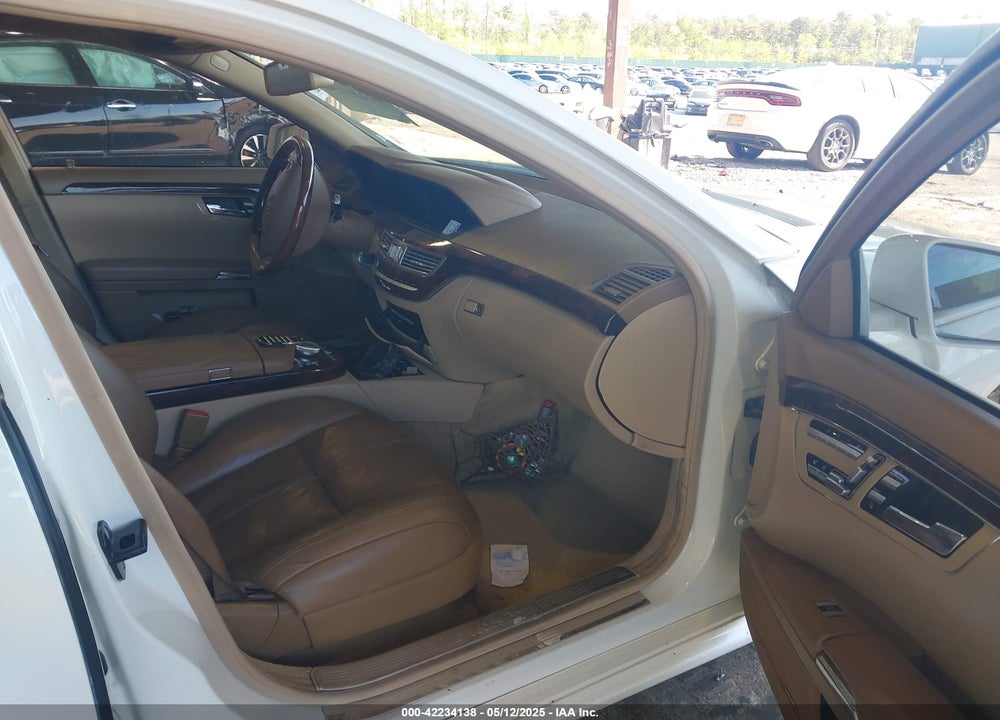 2008 MERCEDES-BENZ S 550 4MATIC VIN: WDDNG86X88A230546