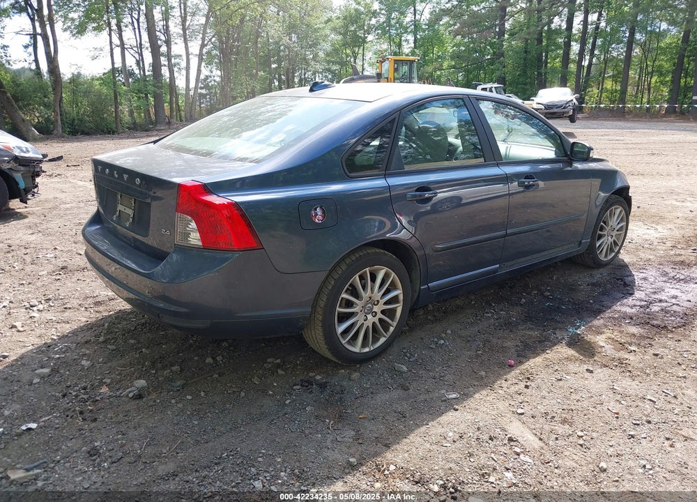 2010 VOLVO S40 2.4I VIN: YV1390MS9A2490226