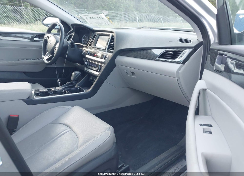 2018 HYUNDAI SONATA LIMITED VIN: 5NPE34AF1JH704672