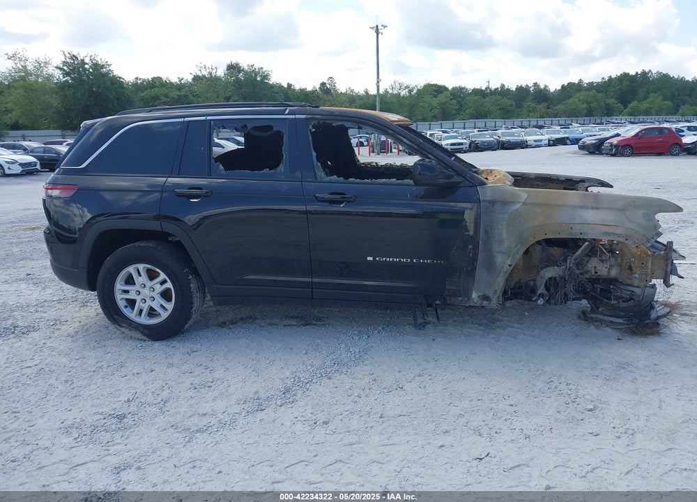 2024 JEEP GRAND CHEROKEE LAREDO 4X2 VIN: 1C4RJGAGXRC187574