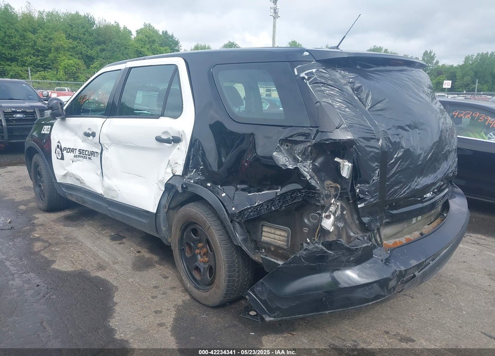 2013 FORD POLICE INTERCEPTOR VIN: 1FM5K8AR1DGC40288