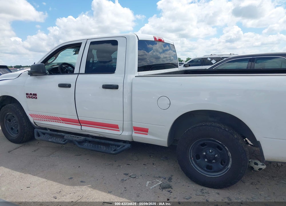 2013 RAM 1500 VIN: 1C6RR7FP4DS672929