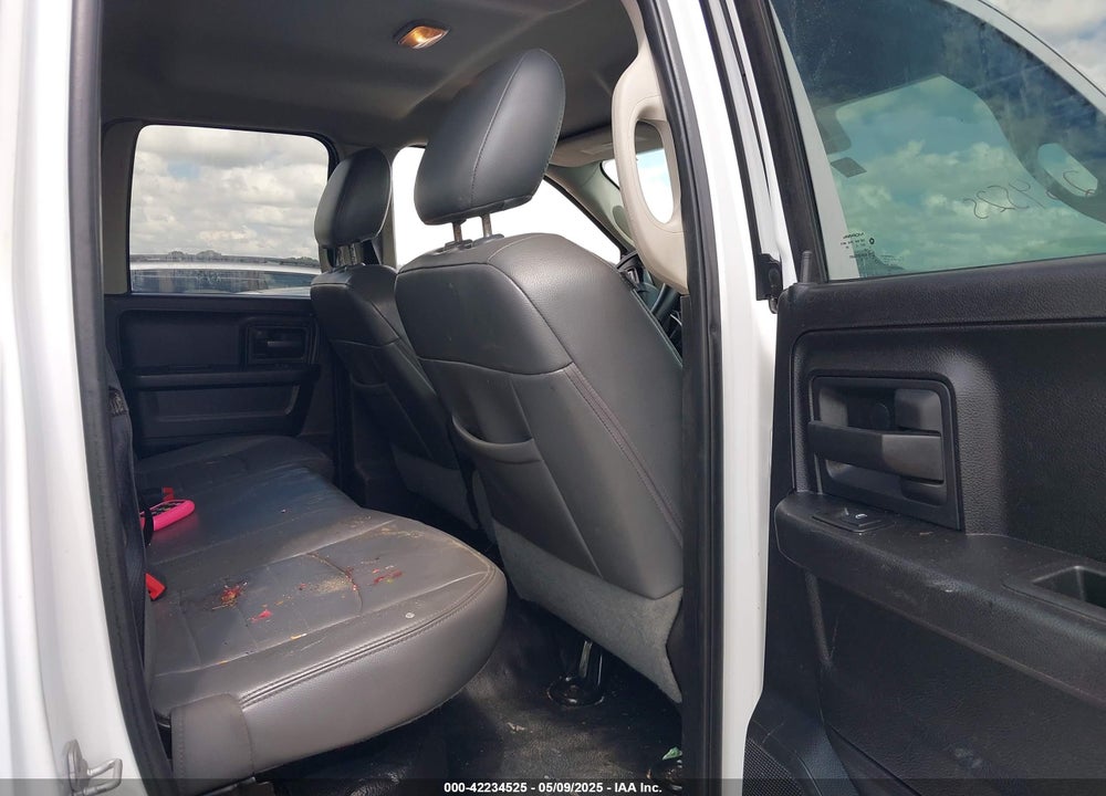 2013 RAM 1500 VIN: 1C6RR7FP4DS672929