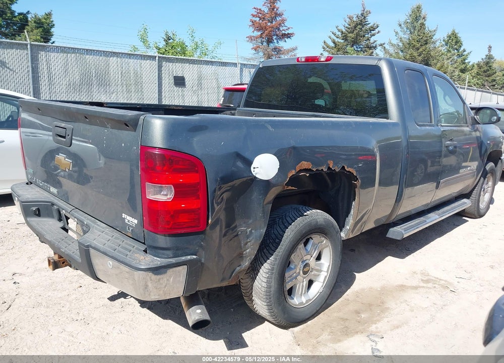 2011 CHEVROLET SILVERADO 1500 VIN: 1GCRKSE36BZ215784