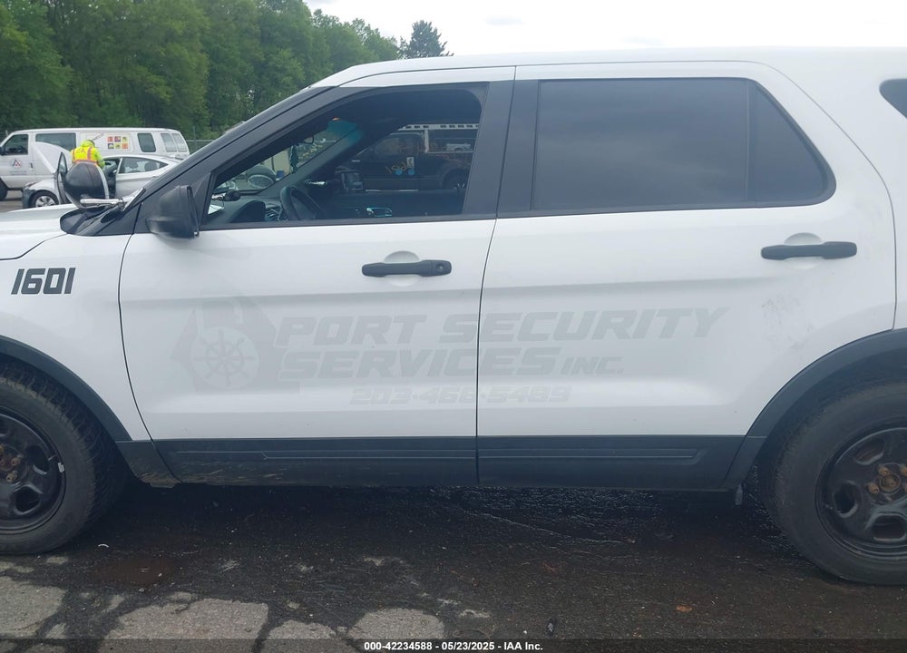 2016 FORD POLICE INTERCEPTOR VIN: 1FM5K8AR4GGC73421