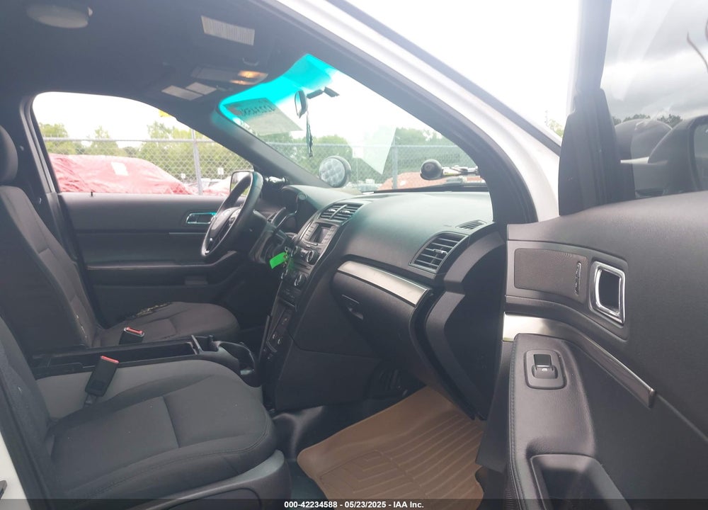 2016 FORD POLICE INTERCEPTOR VIN: 1FM5K8AR4GGC73421