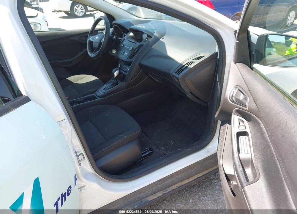 2016 FORD FOCUS S VIN: 1FADP3E21GL391456