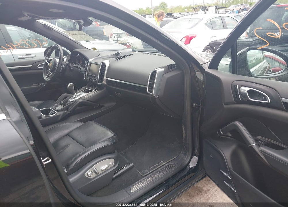 2016 PORSCHE CAYENNE VIN: WP1AB2A23GLA95509