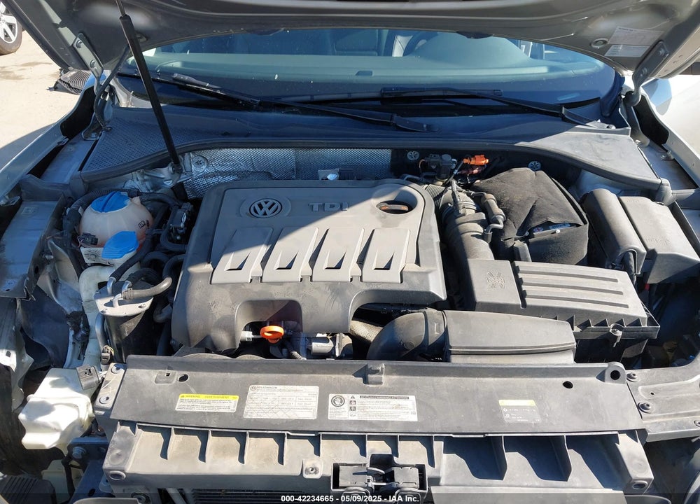 2013 VOLKSWAGEN PASSAT VIN: 1VWBN7A38DC134297