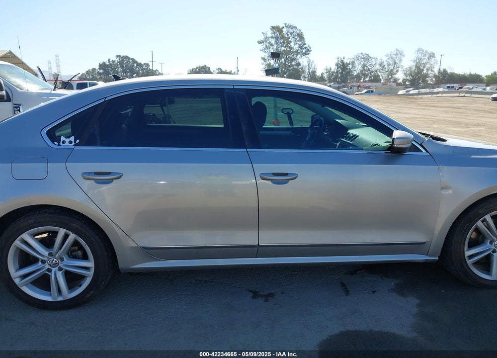 2013 VOLKSWAGEN PASSAT VIN: 1VWBN7A38DC134297