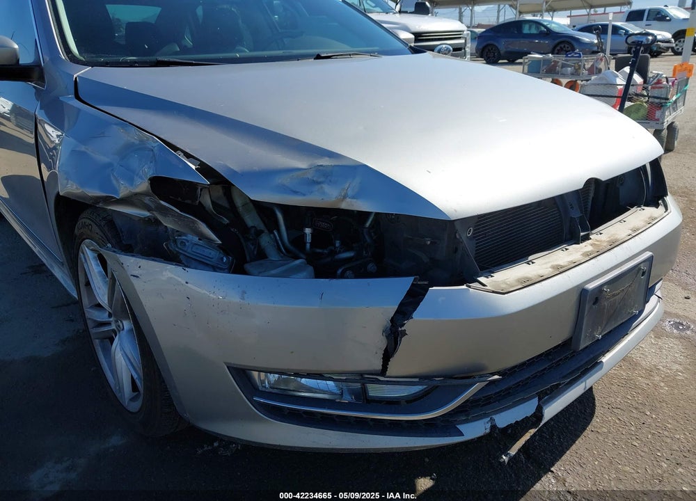 2013 VOLKSWAGEN PASSAT VIN: 1VWBN7A38DC134297