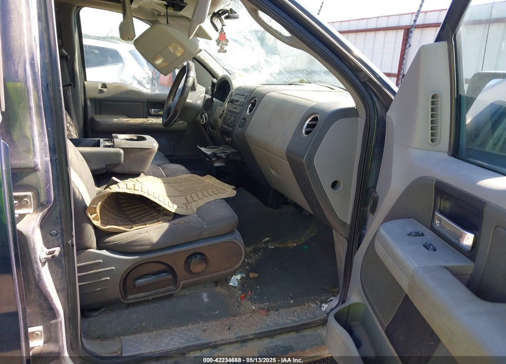 2004 FORD F-150 XLT VIN: 1FTRW14W74KC93965