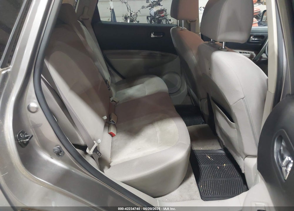 2010 NISSAN ROGUE S VIN: JN8AS5MV2AW132942