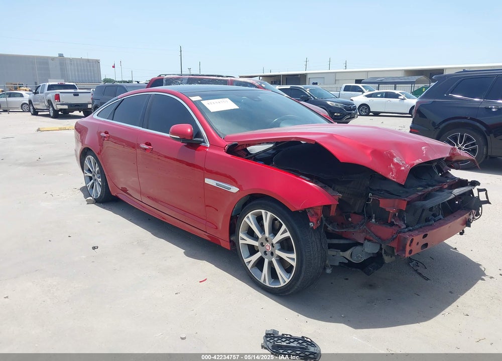 2015 JAGUAR XJ VIN: SAJWA1CZ6F8V84696