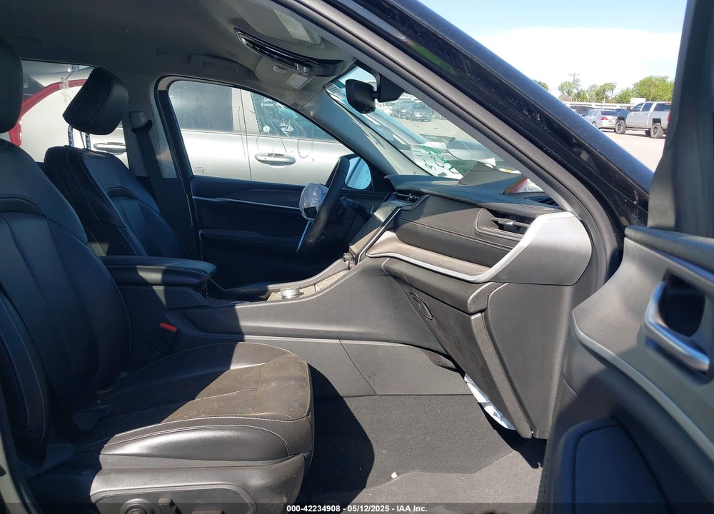 2023 JEEP GRAND CHEROKEE VIN: 1C4RJHBG2P8850284