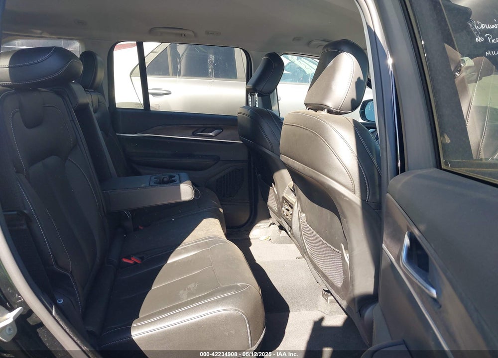 2023 JEEP GRAND CHEROKEE VIN: 1C4RJHBG2P8850284