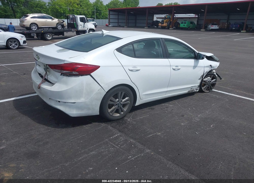 2018 HYUNDAI ELANTRA VIN: 5NPD84LF1JH349240