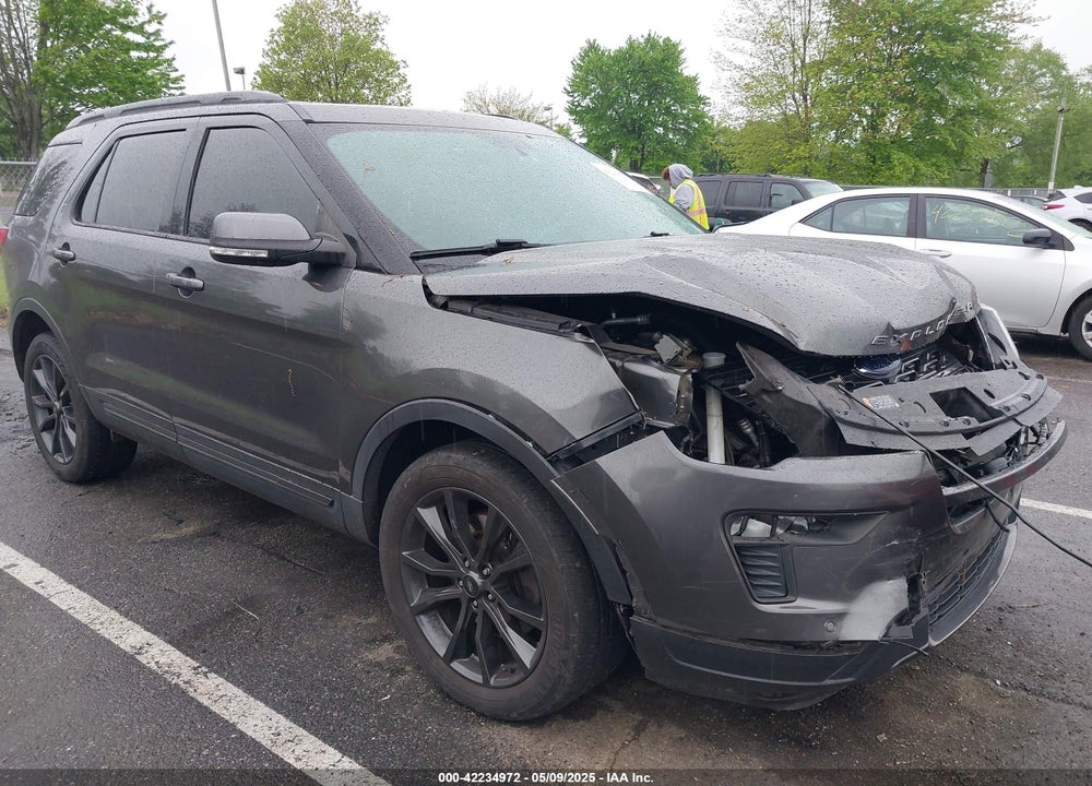 2019 FORD EXPLORER XLT VIN: 1FM5K8D82KGB00685