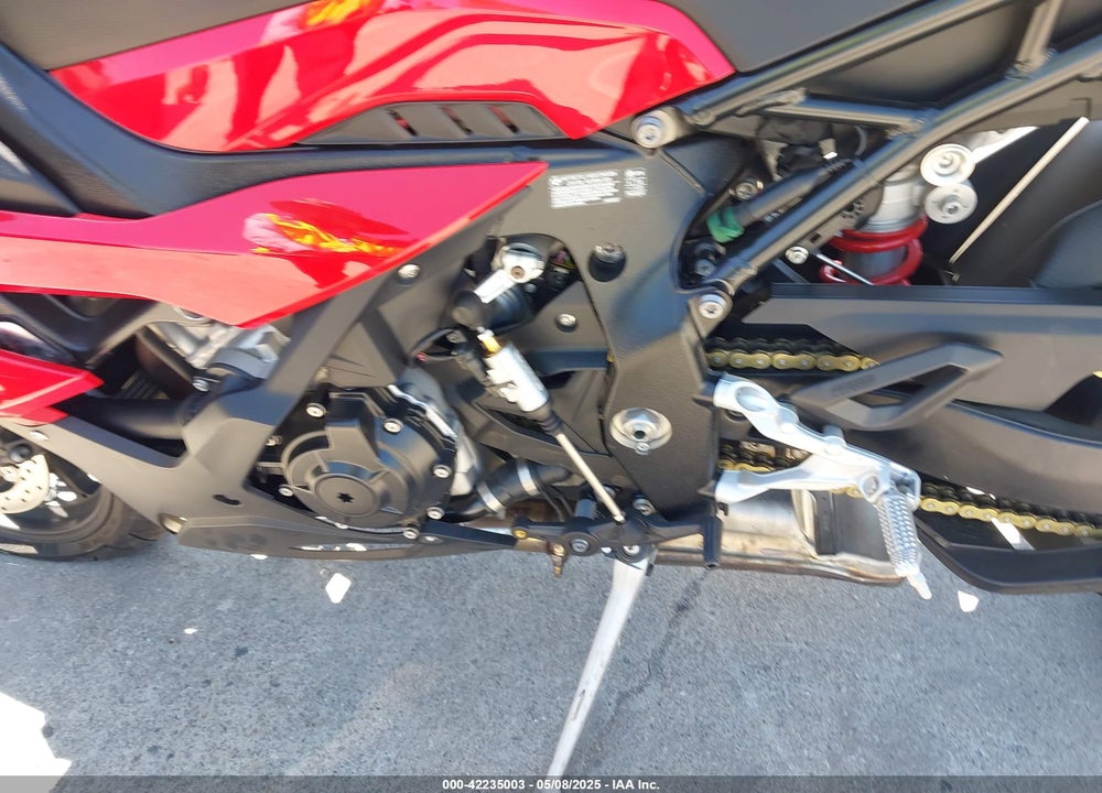 2024 BMW S 1000 RR VIN: WB10E6307R6K33851