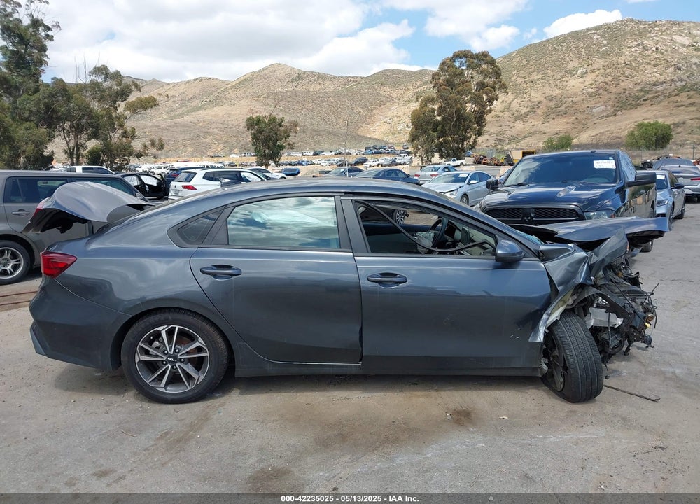 2022 KIA FORTE VIN: 3KPF24AD4NE431405