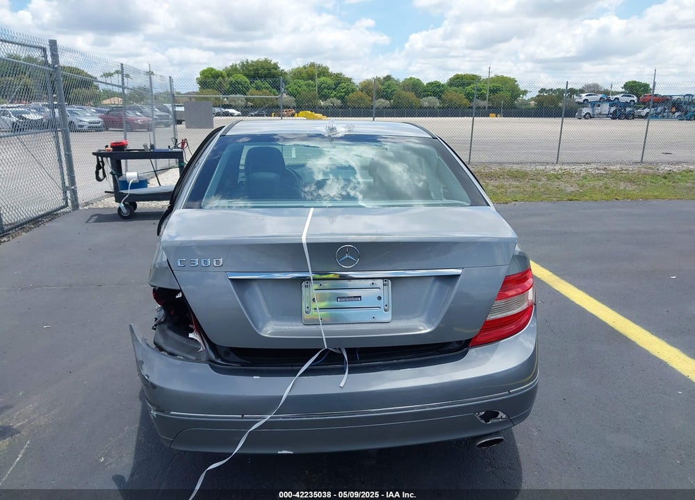2008 MERCEDES-BENZ C 300 LUXURY/SPORT VIN: WDDGF54X88R015246