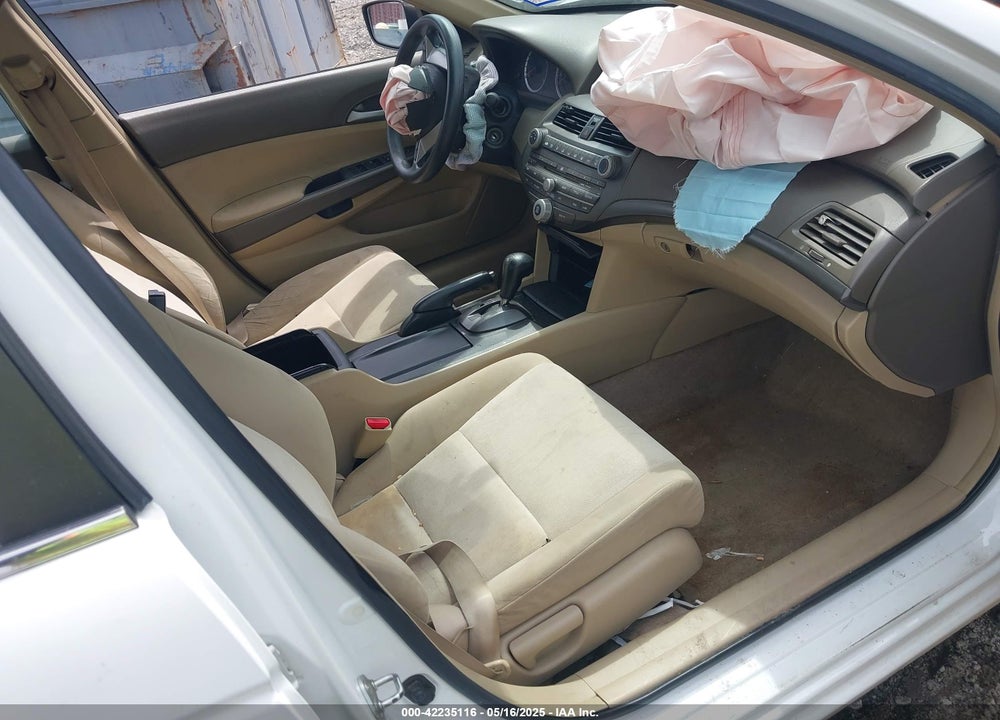 2008 HONDA ACCORD 2.4 LX VIN: 1HGCP26308A118014