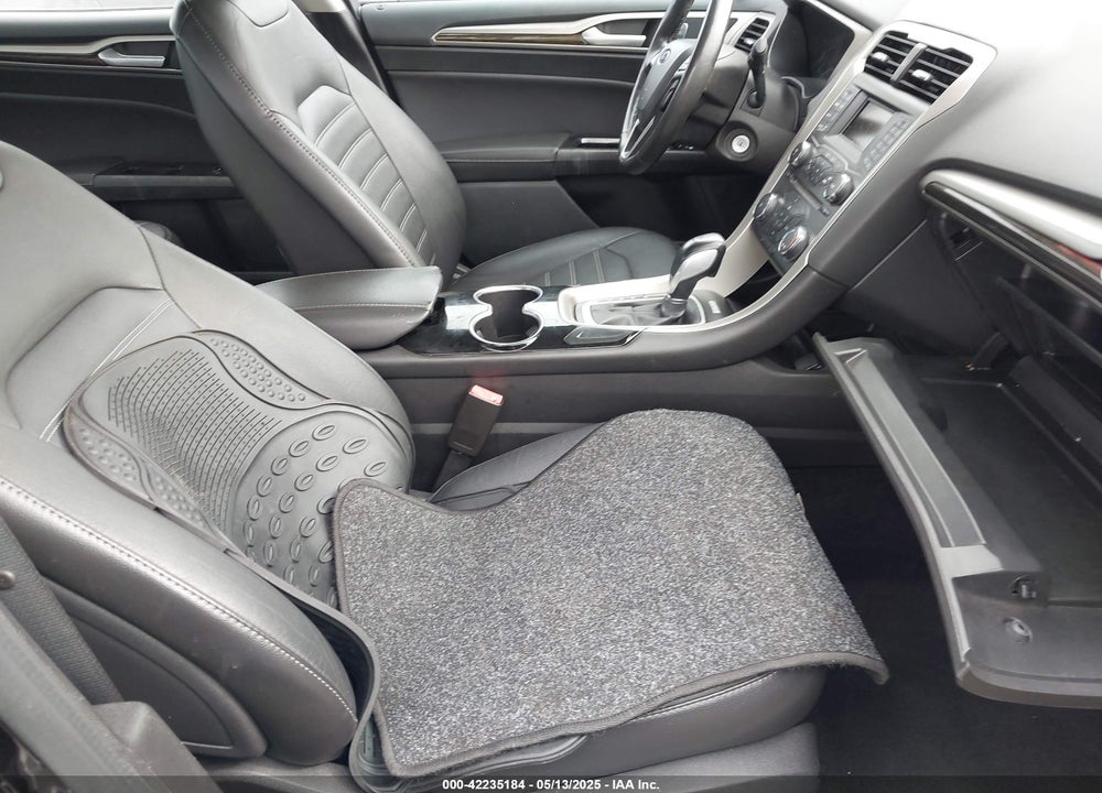 2014 FORD FUSION SE VIN: 3FA6P0HD6ER371769