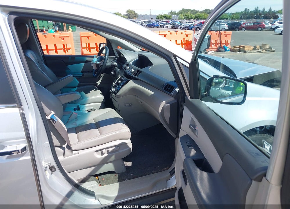 2011 HONDA ODYSSEY EX-L VIN: 5FNRL5H63BB027718