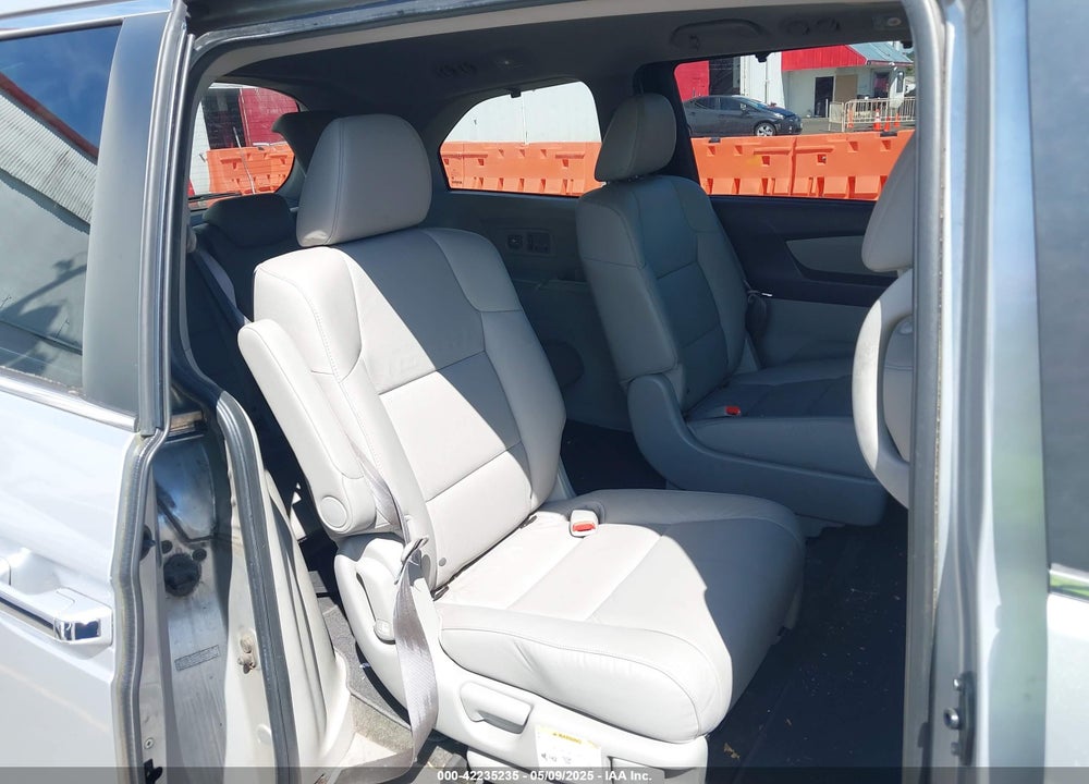 2011 HONDA ODYSSEY EX-L VIN: 5FNRL5H63BB027718