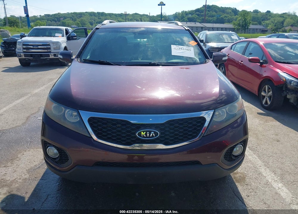 2013 KIA SORENTO LX V6 VIN: 5XYKT4A2XDG331160