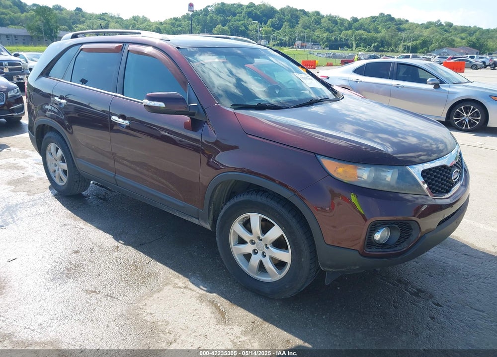 2013 KIA SORENTO LX V6 VIN: 5XYKT4A2XDG331160