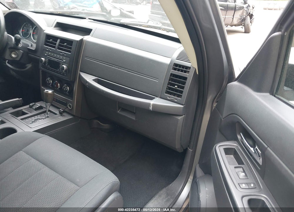 2012 JEEP LIBERTY VIN: 1C4PJMAK1CW114190