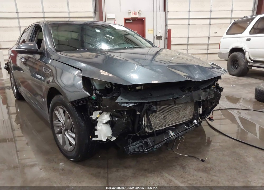2019 KIA OPTIMA LX VIN: 5XXGT4L33KG375854