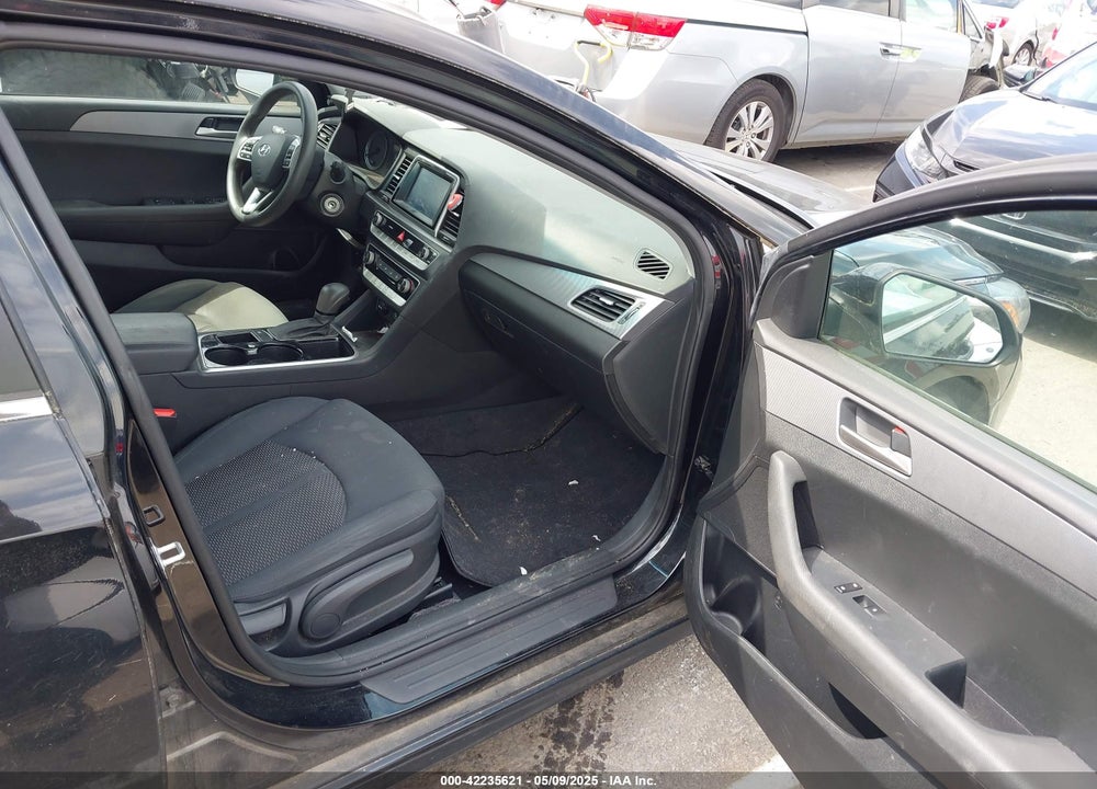 2019 HYUNDAI SONATA VIN: 5NPE24AF7KH740516