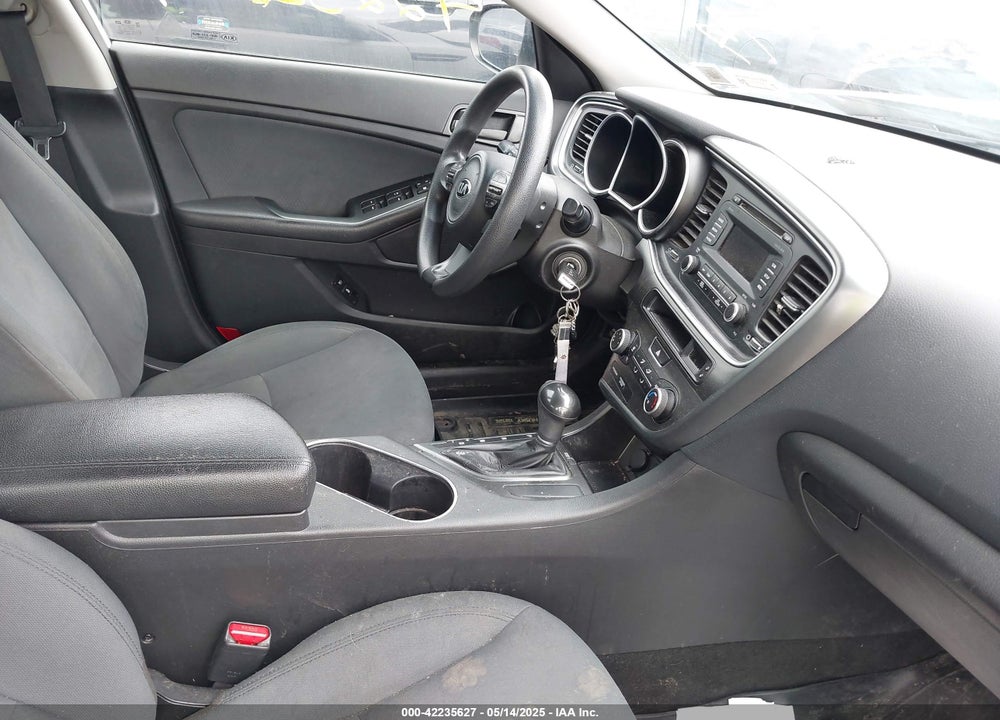 2015 KIA OPTIMA VIN: KNAGM4A76F5628630