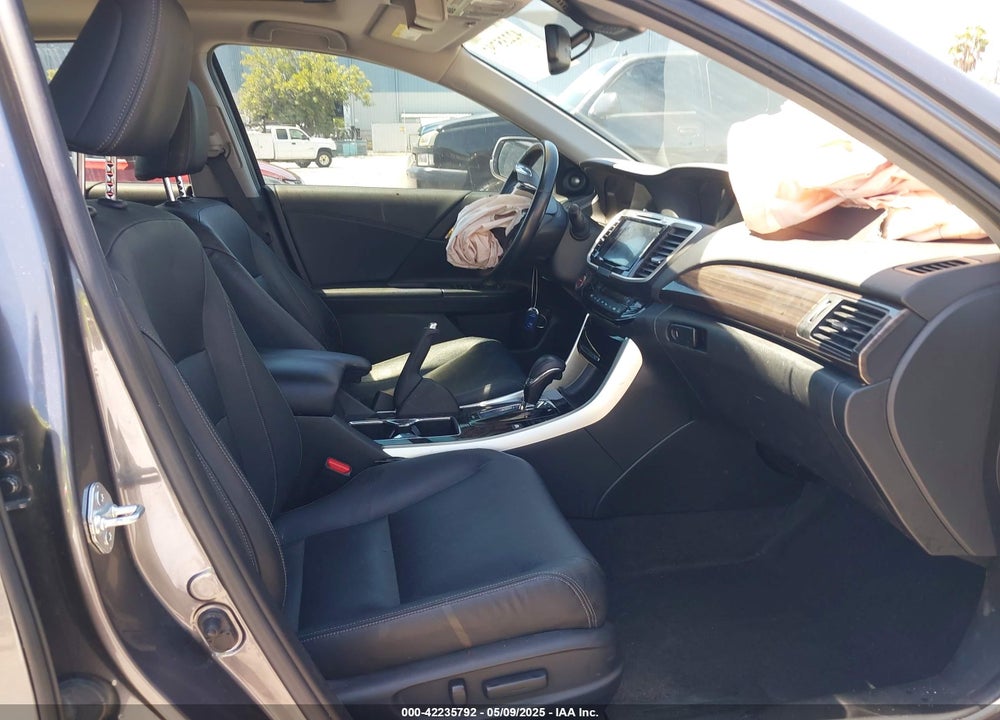2017 HONDA ACCORD HYBRID EX-L VIN: JHMCR6F50HC021545