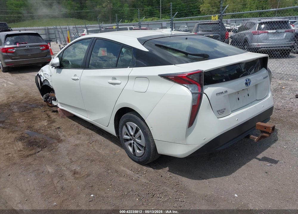 2018 TOYOTA PRIUS VIN: JTDKBRFU2J3591000