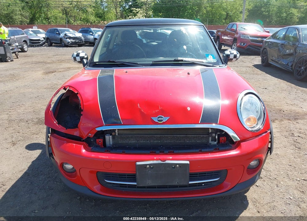2012 MINI COOPER VIN: WMWSU3C56CT540636