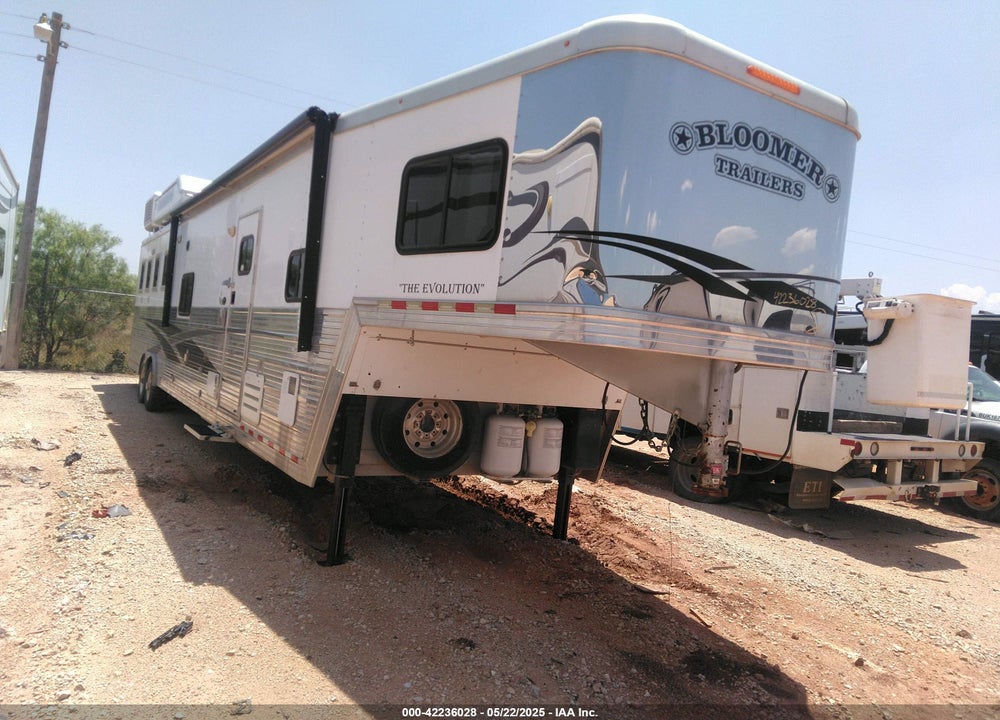 2011 BLOOMER 19 FT SWLQ VIN: 1B9BG3621BS511780