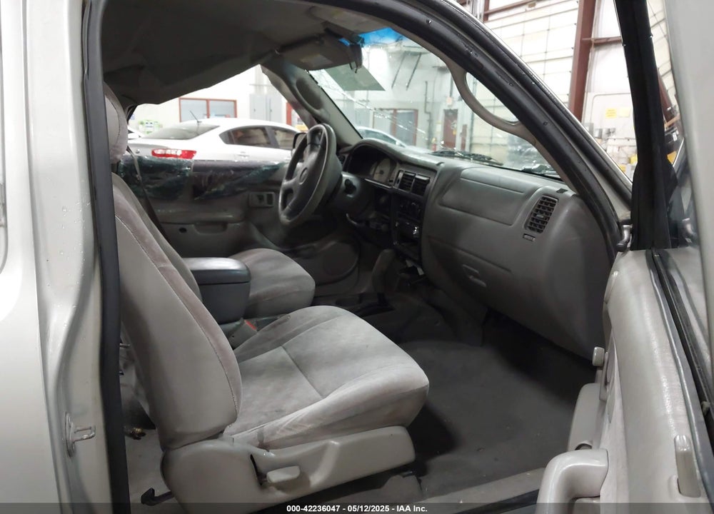 2002 TOYOTA TACOMA PRERUNNER V6 VIN: 5TESN92N42Z131930