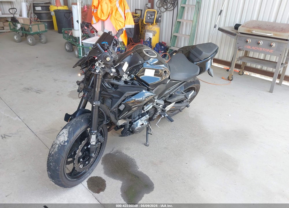 2017 KAWASAKI ZR900 VIN: JKAZR2A19HDA18014