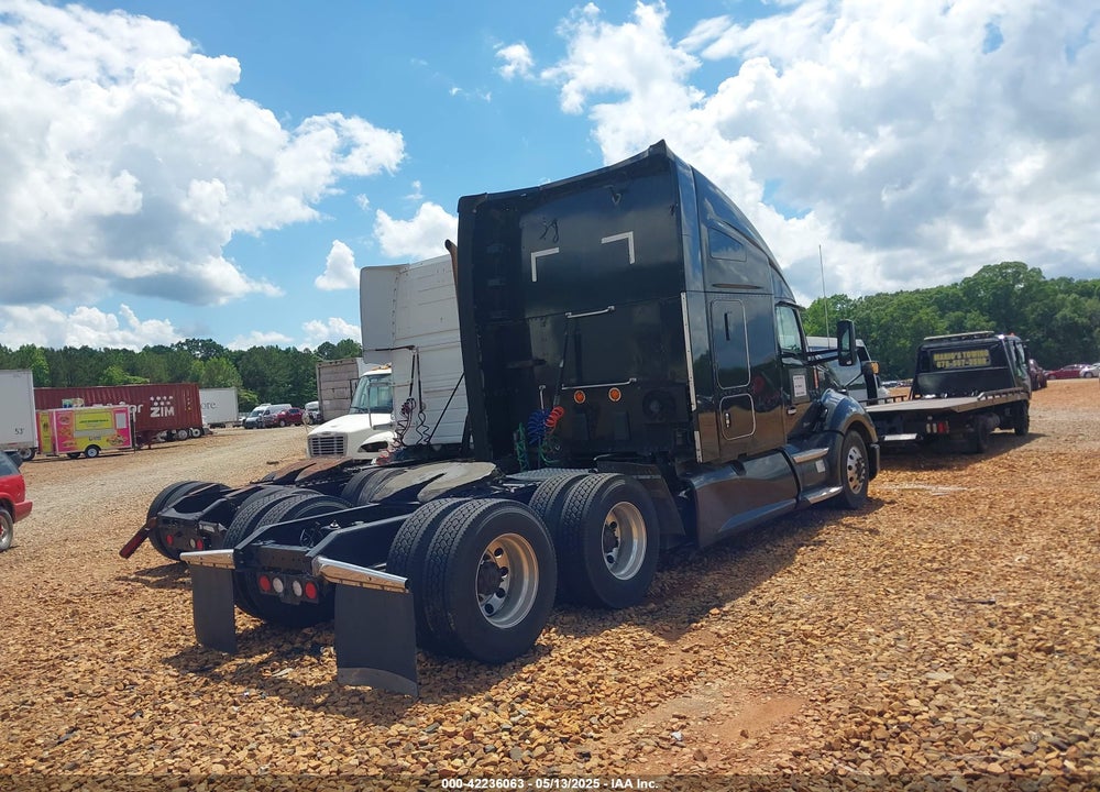 2018 KENWORTH T680 VIN: 1XKYDP9X6JJ135564
