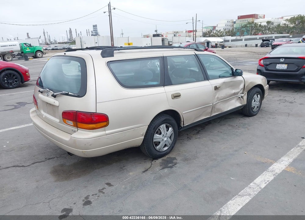 1992 TOYOTA CAMRY LE VIN: 4T1SK12W4NU110507