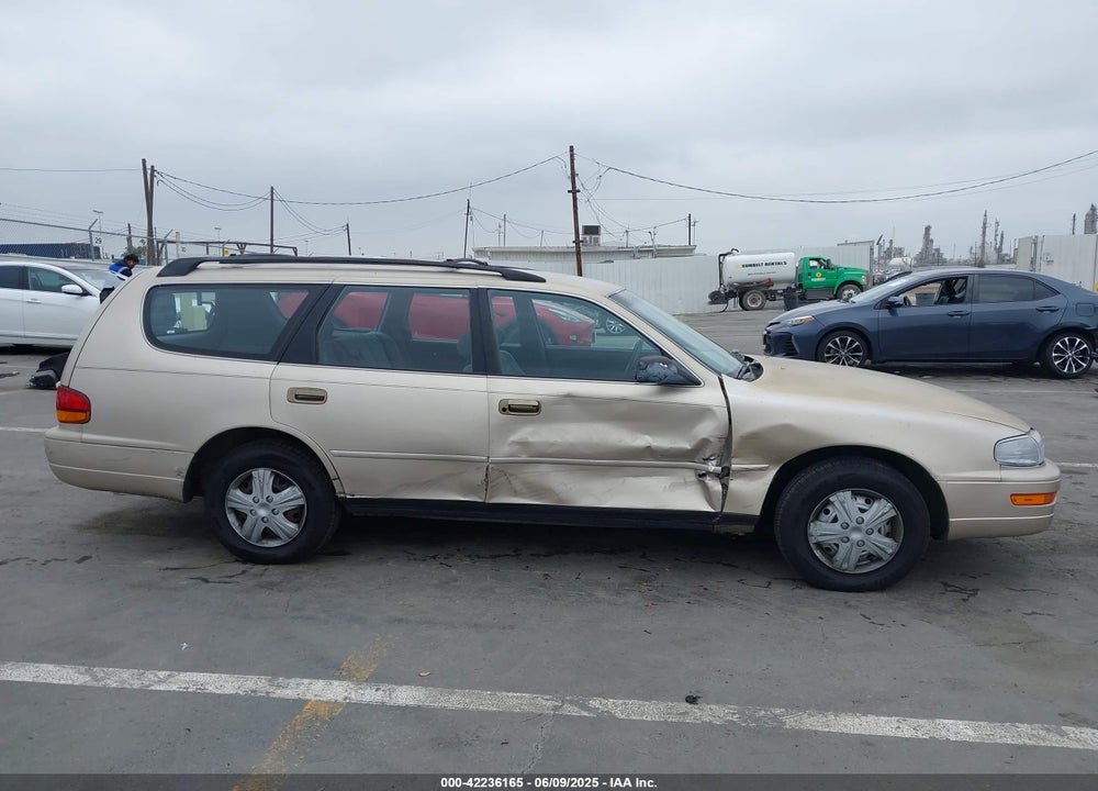 1992 TOYOTA CAMRY LE VIN: 4T1SK12W4NU110507