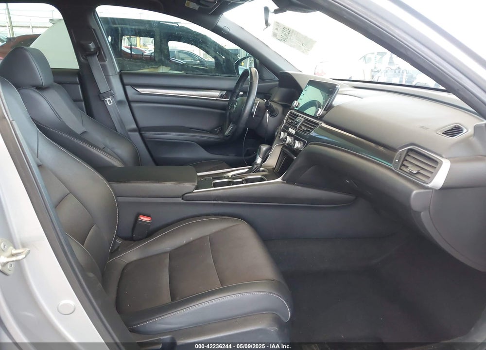 2019 HONDA ACCORD VIN: 1HGCV1F35KA108912