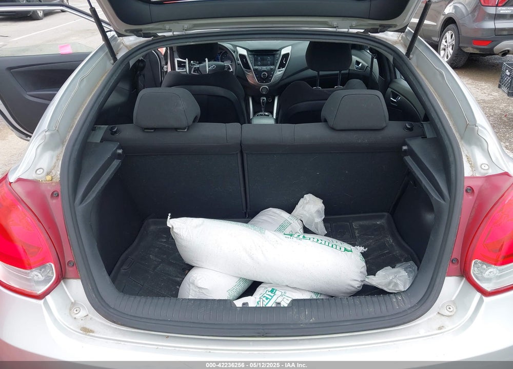 2016 HYUNDAI VELOSTER VIN: KMHTC6AD1GU264853