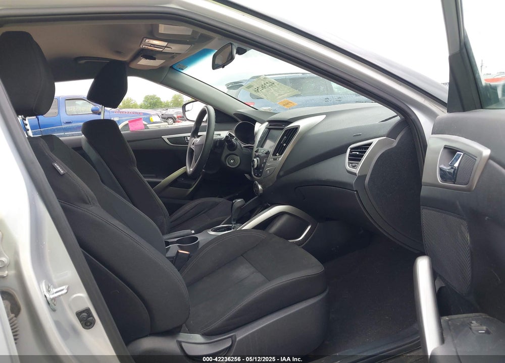 2016 HYUNDAI VELOSTER VIN: KMHTC6AD1GU264853