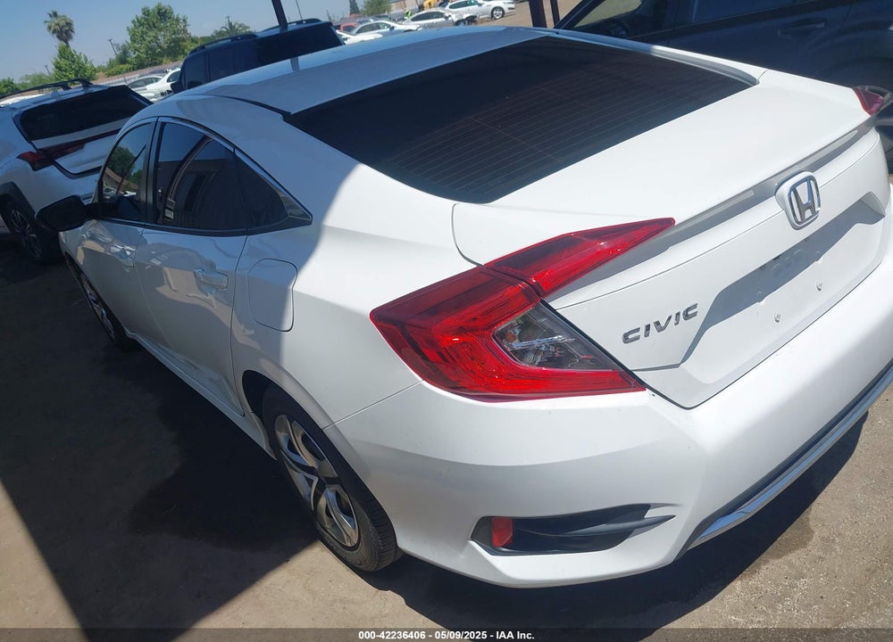 2018 HONDA CIVIC VIN: 2HGFC2F55JH557985