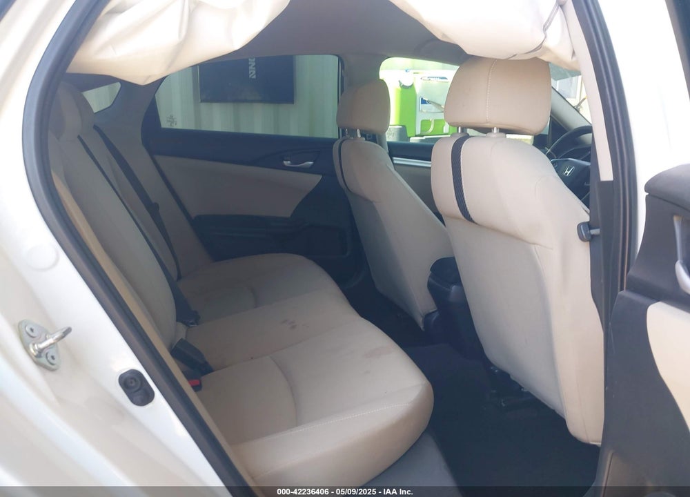 2018 HONDA CIVIC VIN: 2HGFC2F55JH557985