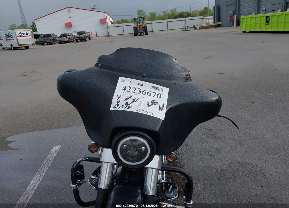 2013 HARLEY-DAVIDSON FLHX STREET GLIDE VIN: 1HD1KBM15DB686395
